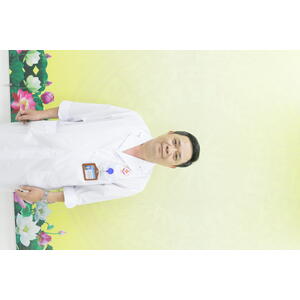 Đội ngũ Y Bác sỹ