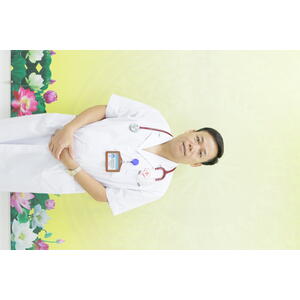 Đội ngũ Y Bác sỹ