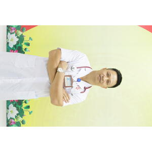 Đội ngũ Y Bác sỹ