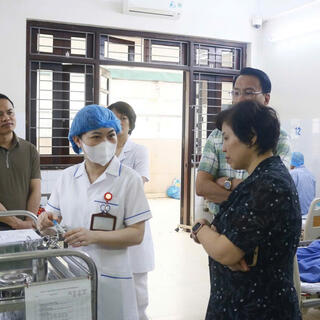 <a href="/tin-tuc-su-kien/tin-tuc-hoat-dong-benh-vien" title="Tin tức Hoạt động bệnh viện" rel="dofollow">TIN TỨC</a>